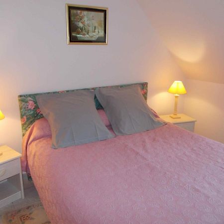 La Bourgade Bed & Breakfast Estreelles Ruang foto